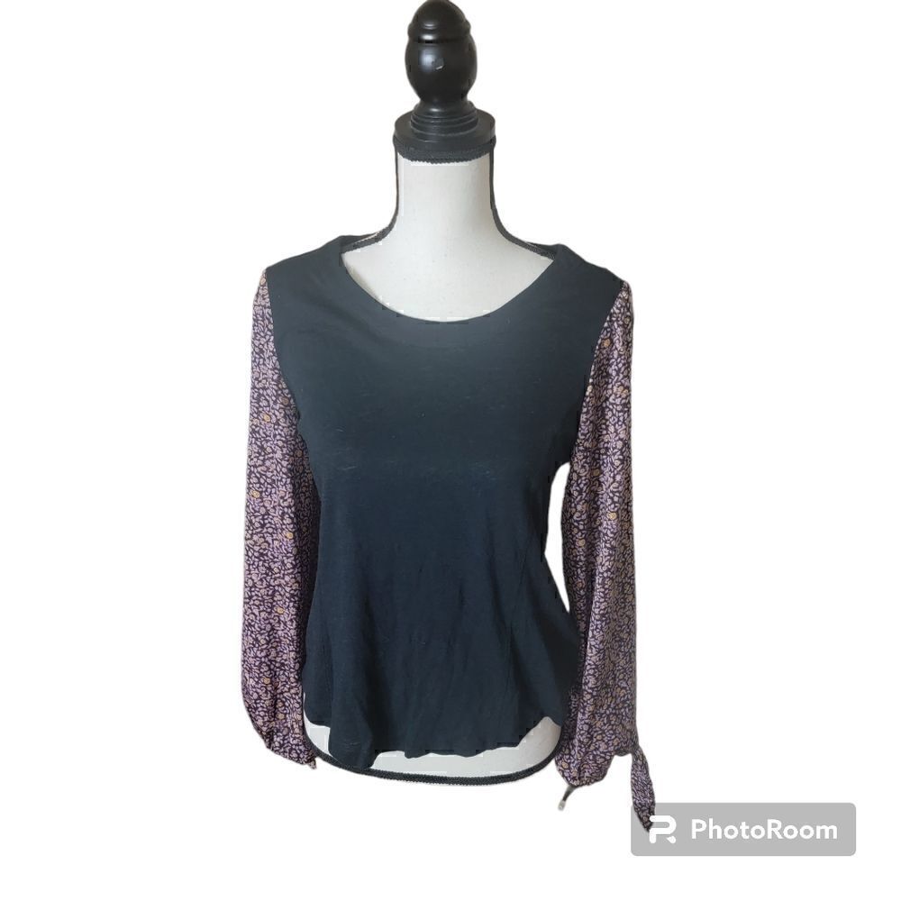 Anthropologie Mixed Media Top with Contrasting Sleeves. Size S.